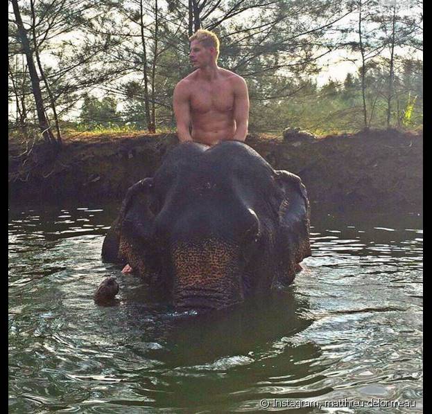 Matthieu Delormeau torse nu lors de ses vacances en Thaïlande sur Instagram en janvier 2016