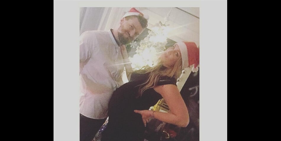 Aurélie Van Daelen et son petit-ami Emilien pour Noël 2015