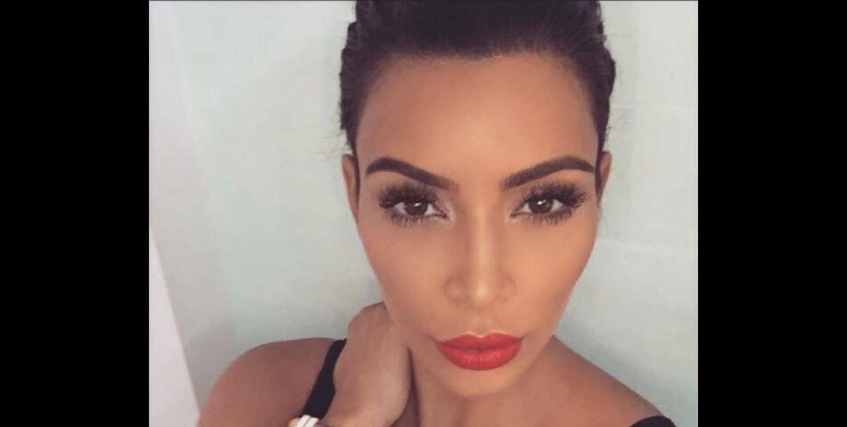 Kim Kardashian : une maman fière de ses formes sexy
