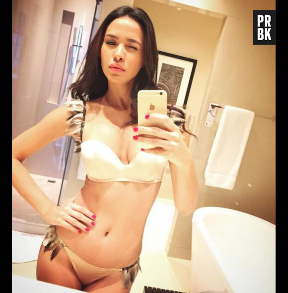 Leila Ben Khalifa sexy en bikini sur Instagram, à Dubaï