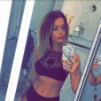 Caroline Receveur hot en bikini River Island sur Snapchat