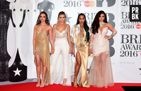 Les Little Mix sur le tapis rouge des BRIT Awards le 24 février 2016 à Londres