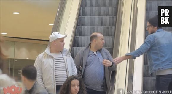 "Coup de foudre entre hommes en escalator"