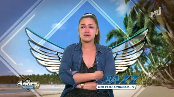 Jazz (Les Anges 8) humiliée par Raphaël : elle fond en larmes !