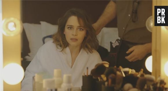 Emilia Clarke parodie Daenerys (Game of Thrones