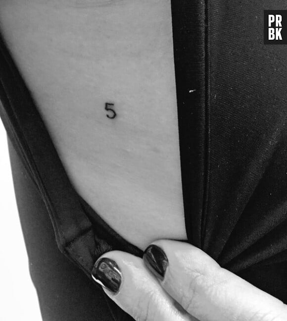 Lea Michele : son nouveau tatouage en hommage à Cory Monteith dévoilé sur Twitter le 12 avril 2016