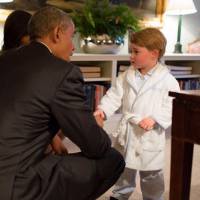 Kate Middleton : son fils Prince George reçoit Barack Obama et sa femme... en pyjama