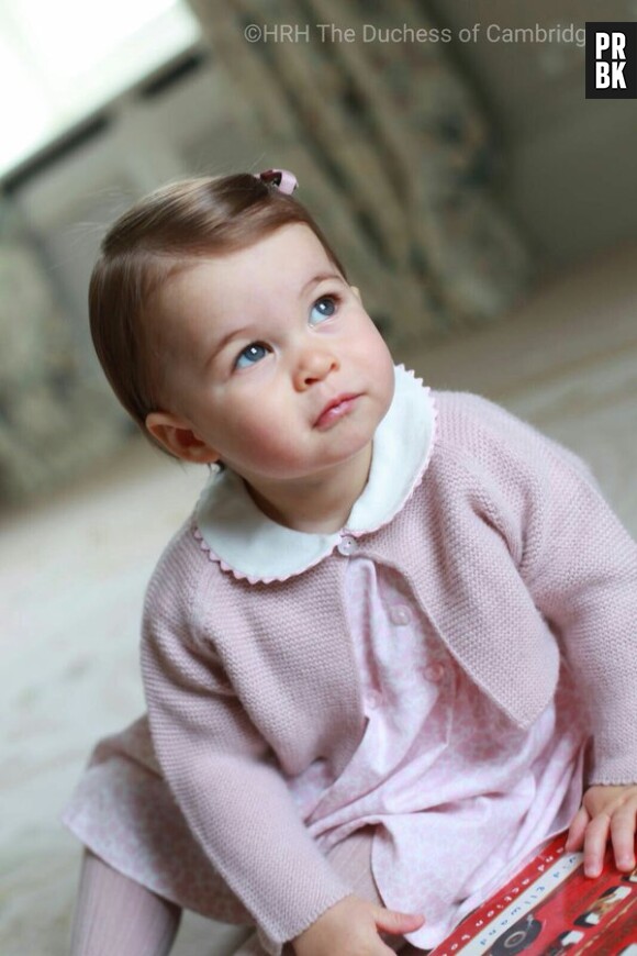 Princesse Charlotte adorable sur de nouvelles photos pour ses 1 ab
