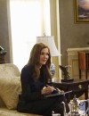 Scandal saison 5, épisode 21 : Abby (Darby Stanchfield) face à Fitz (Tony Goldwyn) sur une photo