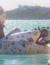 Rihanna : pool party hot avec sa copine Mélissa Ford