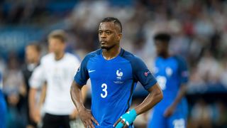 Patrice Evra partagé entre déception et fierté : son message touchant après l'Euro 2016 perdu ??