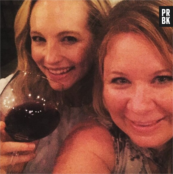 The Vampire Diaries saison 8 : Candice Accola et Julie Plec à un diner avant le tournage