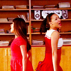 Lea Michele et Naya Rivera dans Glee