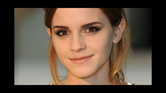 Emma Watson pose pour Burberry !