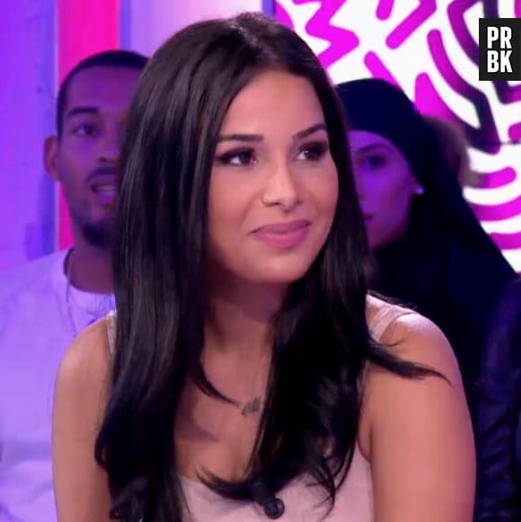 Emilia Cheranti (Friends Trip 3) dans le Mad Mag : Ayem Nour révèle qu'Emilia ne lui a pas dit bonjour en loges.
