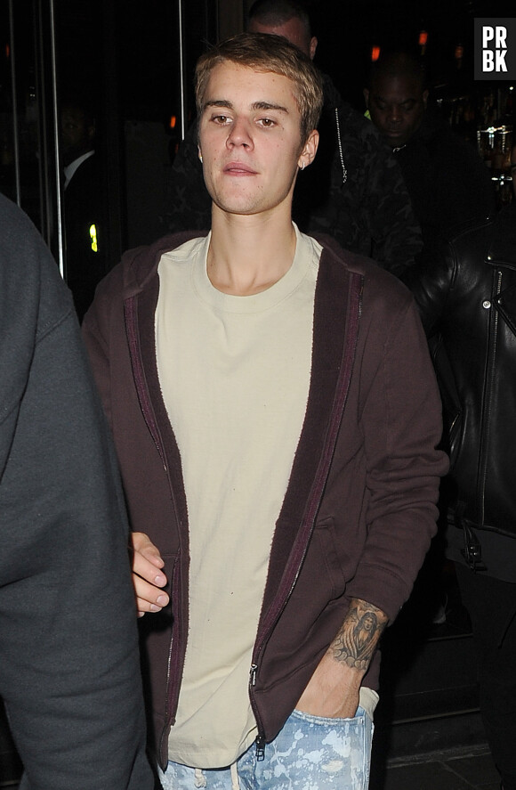 Justin Bieber s'était énervé contre ses fans en plein concert : il a tenu à s'excuser.