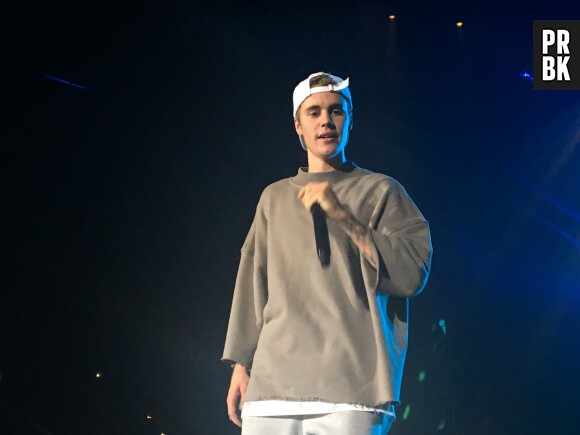 Justin Bieber s'excuse auprès de ses fans après s'être emporté en plein concert.