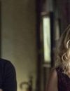 The Vampire Diaries saison 8, épisode 7 : Caroline (Candice Accola) et Stefan (Paul Wesley) sur une photo
