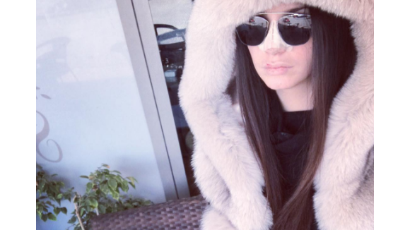 Nadège Lacroix lynchée : sa photo avec un gilet en fourrure dégoûte les internautes