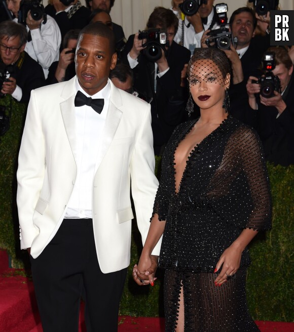 Beyoncé enceinte de Jay Z : elle annonce sa grossesse sur Instagram