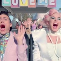 Clip &quot;Chained to the Rhythm&quot; : Katy Perry s&#039;engage dans un parc d&#039;attractions flippant