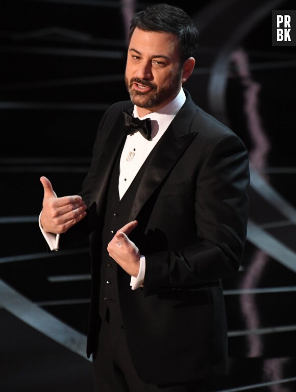 Oscars 2017 : Jimmy Kimmel a taclé Donald Trump plusieurs fois avant de lui envoyer un tweet en direct de la cérémonie !