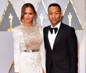 Oscars 2017 : Chrissy Teigen s'est endormie sur l'épaule de John Legend pendant la cérémonie !