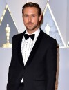 Oscars 2017 : Ryan Gosling ridiculisé à cause de sa chemise, il est aussi devenu un mème grâce à une photo avec une fan !