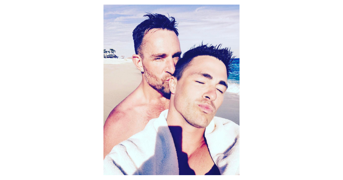 Colton Haynes En Couple Avec Jeff Leatham Ils Annoncent Leurs Fiançailles 💍 Purebreak 7389