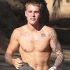 Justin Bieber torse nu : il dévoile ses deux nouveaux tatouages !