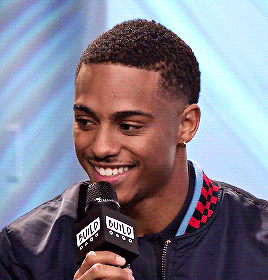 Famous in Love : Keith Powers et son sourire font craquer