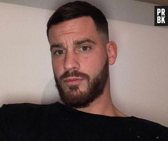 Barbara Lune (Les Anges 9) dans le Mad Mag : elle avoue qu'il y a eu un bisou avec Raphaël quand il était encore en couple avec Coralie Porrovecchio !