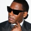 R. Kelly en plein scandale : le chanteur accusé de retenir des filles "dans une secte" sexuelle