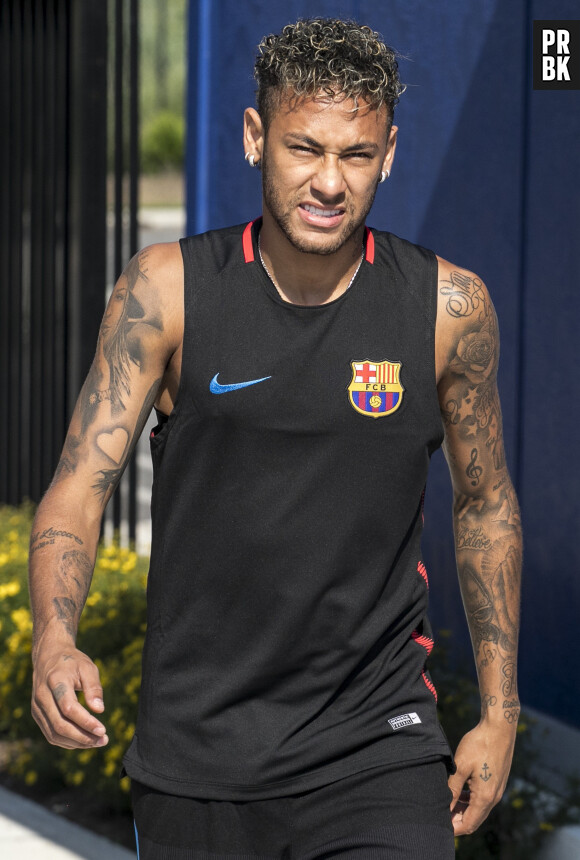 Neymar officiellement au PSG : les meilleurs détournements du net