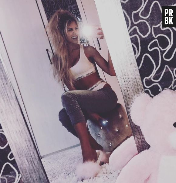 Adixia (Les Marseillais VS Le reste du Monde) : elle avoue dépenser 500€ par mois rien qu'en maquillage !