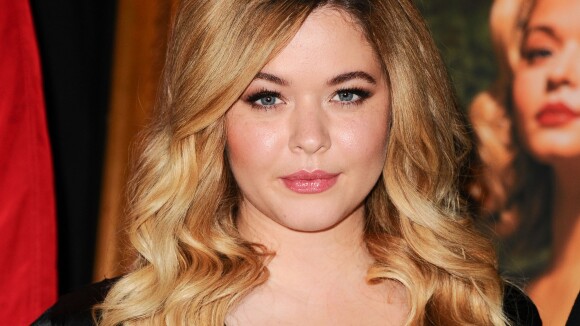 Sasha Pieterse (Pretty Little Liars) se confie sur sa maladie : "J'ai pris 31 kilos en deux ans"