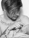 Louis Tomlinson : son fils Freddie a bien grandi et ressemble de plus en plus à l'ex One Direction !
