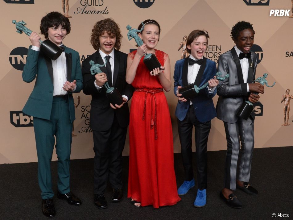Quel âge Pour Regarder Stranger Things Stranger Things saison 2 : les salaires des acteurs dévoilés ? - Purebreak