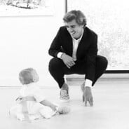 Antoine Griezmann pose avec sa fille Mia et dévoile enfin son visage ! 👶