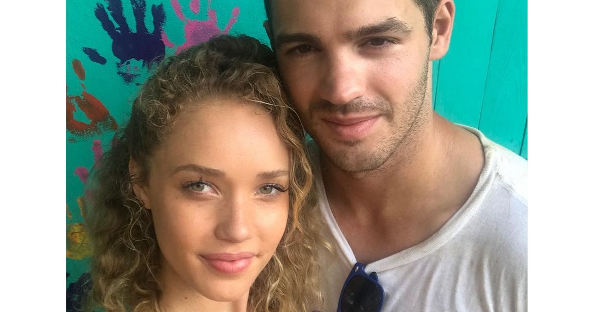 Steven R. McQueen : la star de The Vampire Diaries s'est fiancé avec