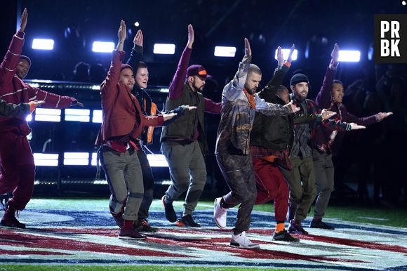 Super Bowl 2018 : Justin Timberlake fait une photo avec un ado de 13 ans, le "selfie kid" vole la vedette au chanteur !