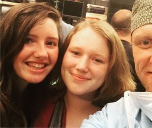 Kevin McKidd (Grey's Anatomy) et sa fille Iona (au centre)