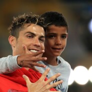 Cristiano Ronaldo : son fils déjà prêt à prendre la relève ! ️Et hop, la lucarne ! ⚽️