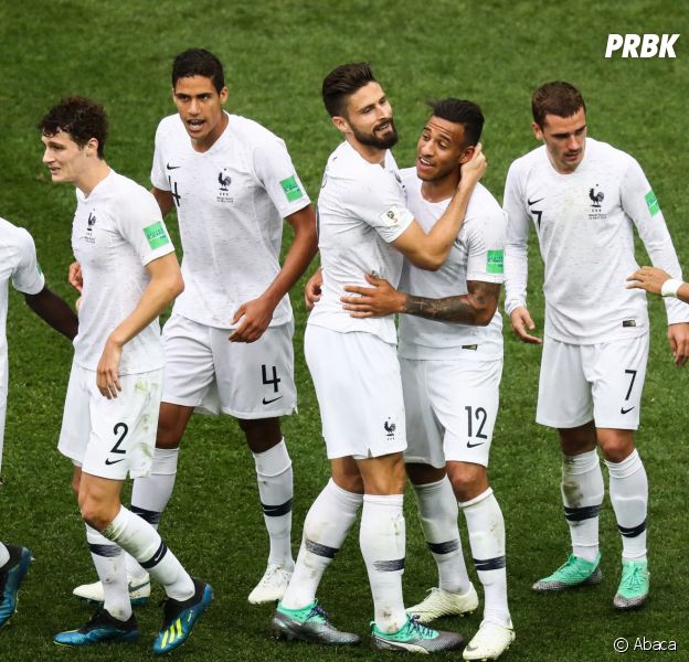 Cyril Hanouna, Marine Lorphelin... les Bleus soutenus par les stars avant France/Belgique