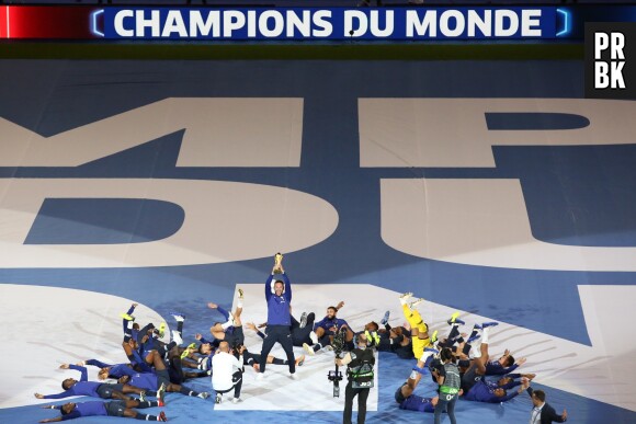 Les Bleus célèbrent leur victoire au Stade de France le 9 septembre 2018