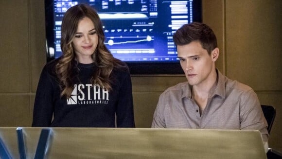 The Flash saison 5 : Caitlin et Ralph bientôt en couple ?