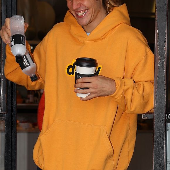 Justin Bieber ridiculisé pour une photo où il mange un burrito : voilà la vérité derrière ce cliché