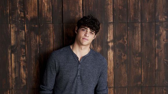 Noah Centineo célibataire : "j'avais l'habitude d'aller sur des applications de rencontre"