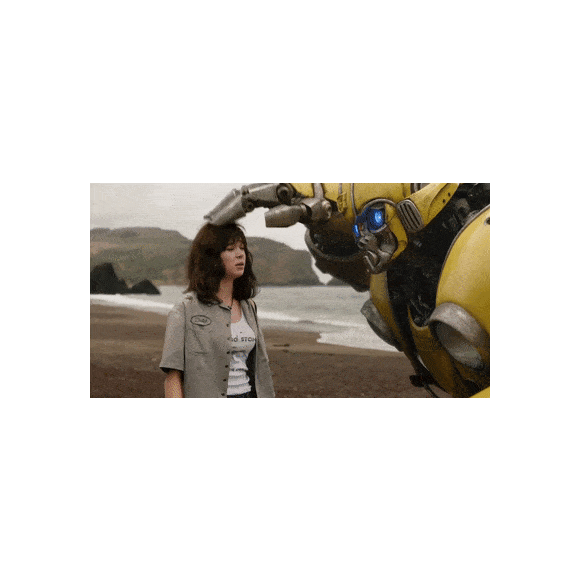 Bumblebee : une belle amitié entre Charlie (Hailee Steinfeld) et Bumblebee