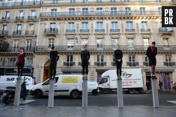 Koh Lanta : l'épreuve des poteaux reproduite en plein Paris, les photos qui font le buzz